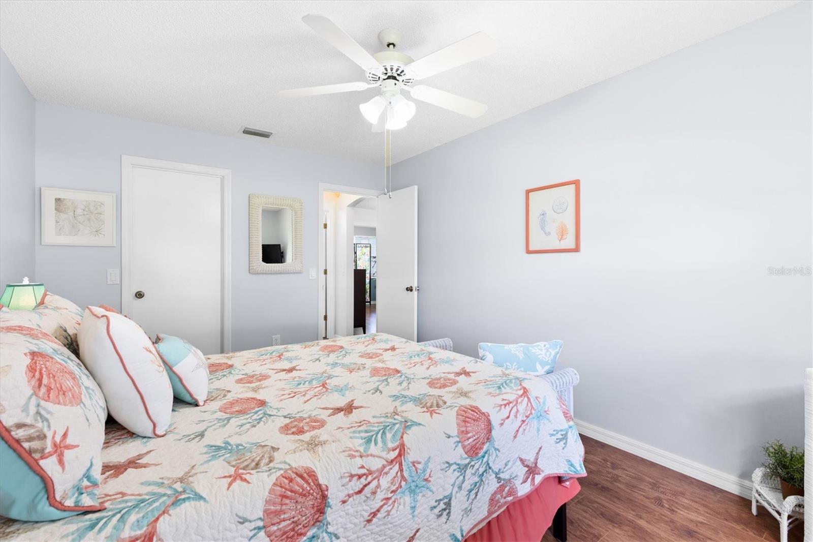 Image 22 of 37 For 612 Lisbon Lane