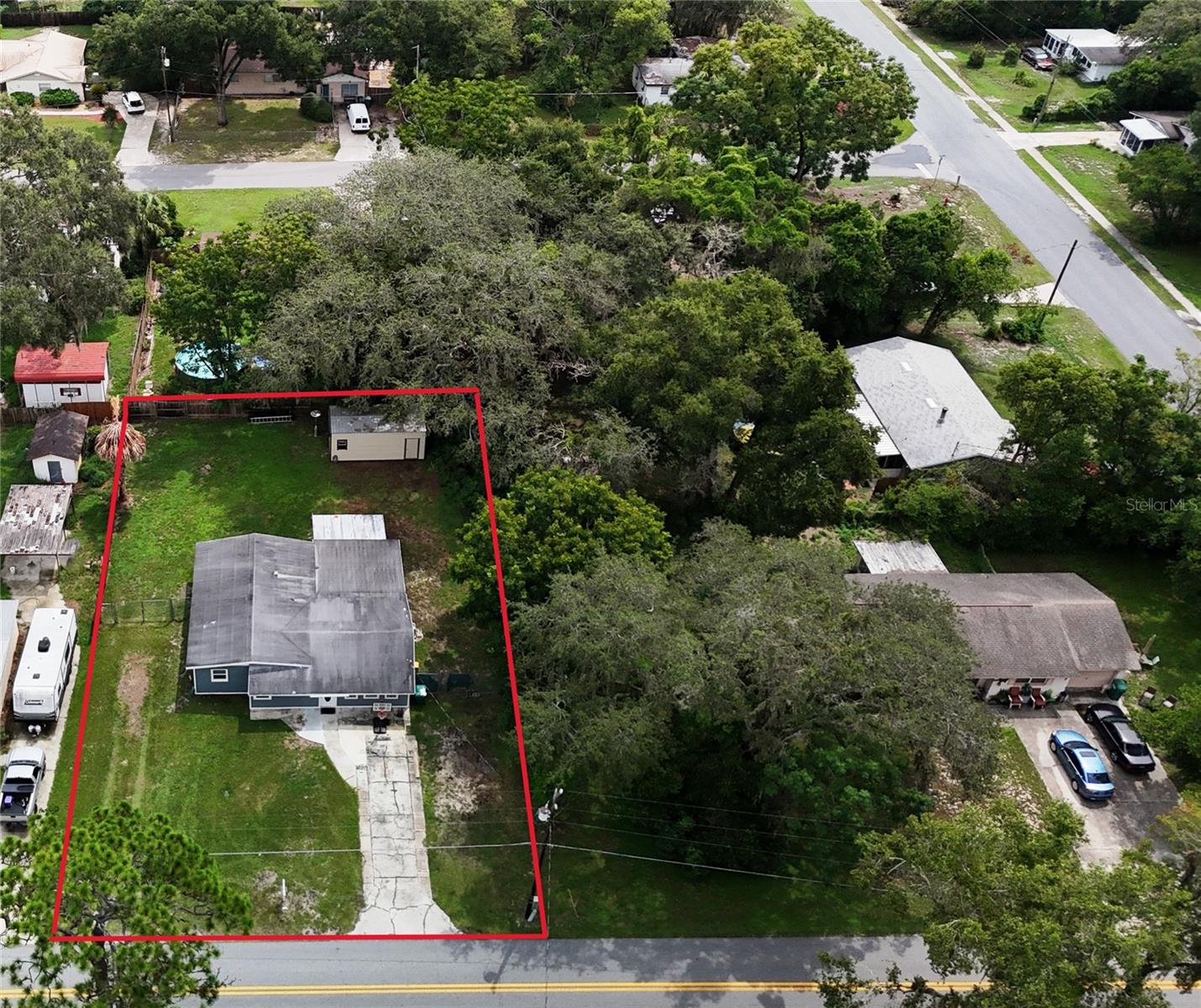 Image 31 of 33 For 705 Poinsettia Avenue