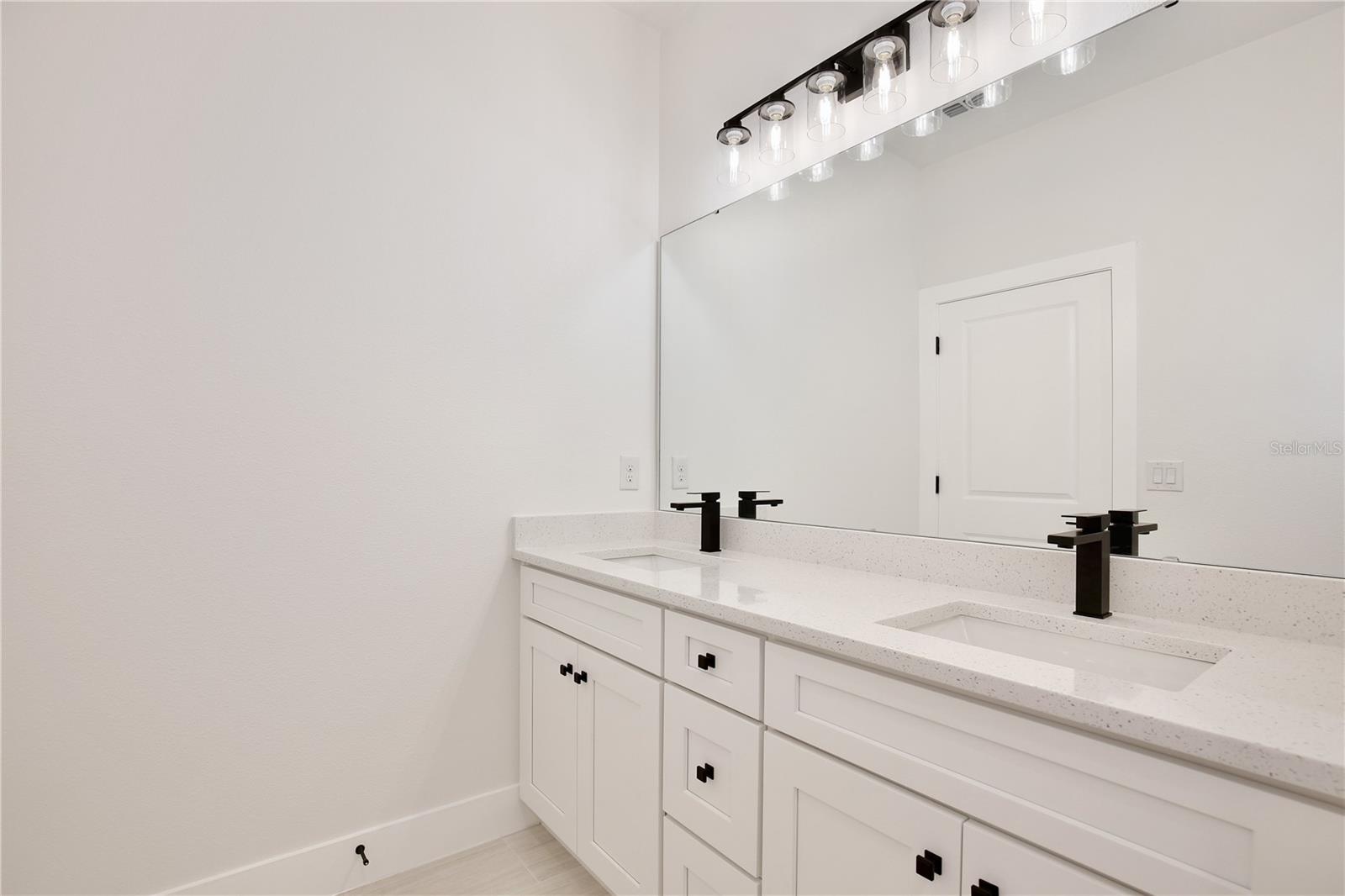 Image 12 of 21 For 1191 Stratton Avenue