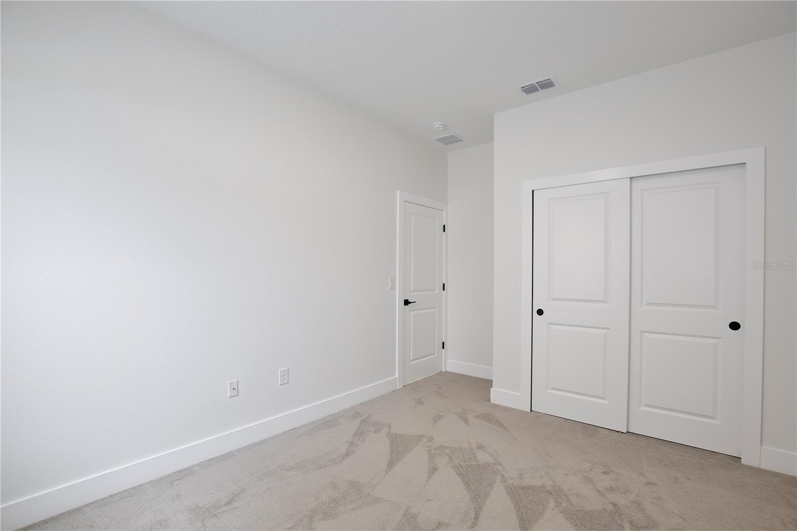 Image 17 of 21 For 1191 Stratton Avenue