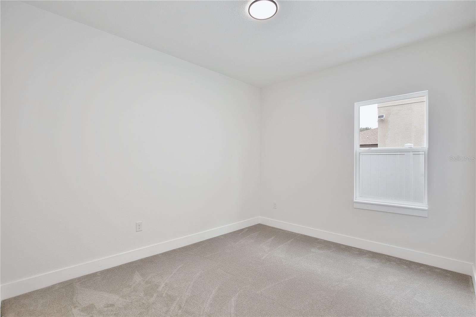 Image 18 of 21 For 1191 Stratton Avenue