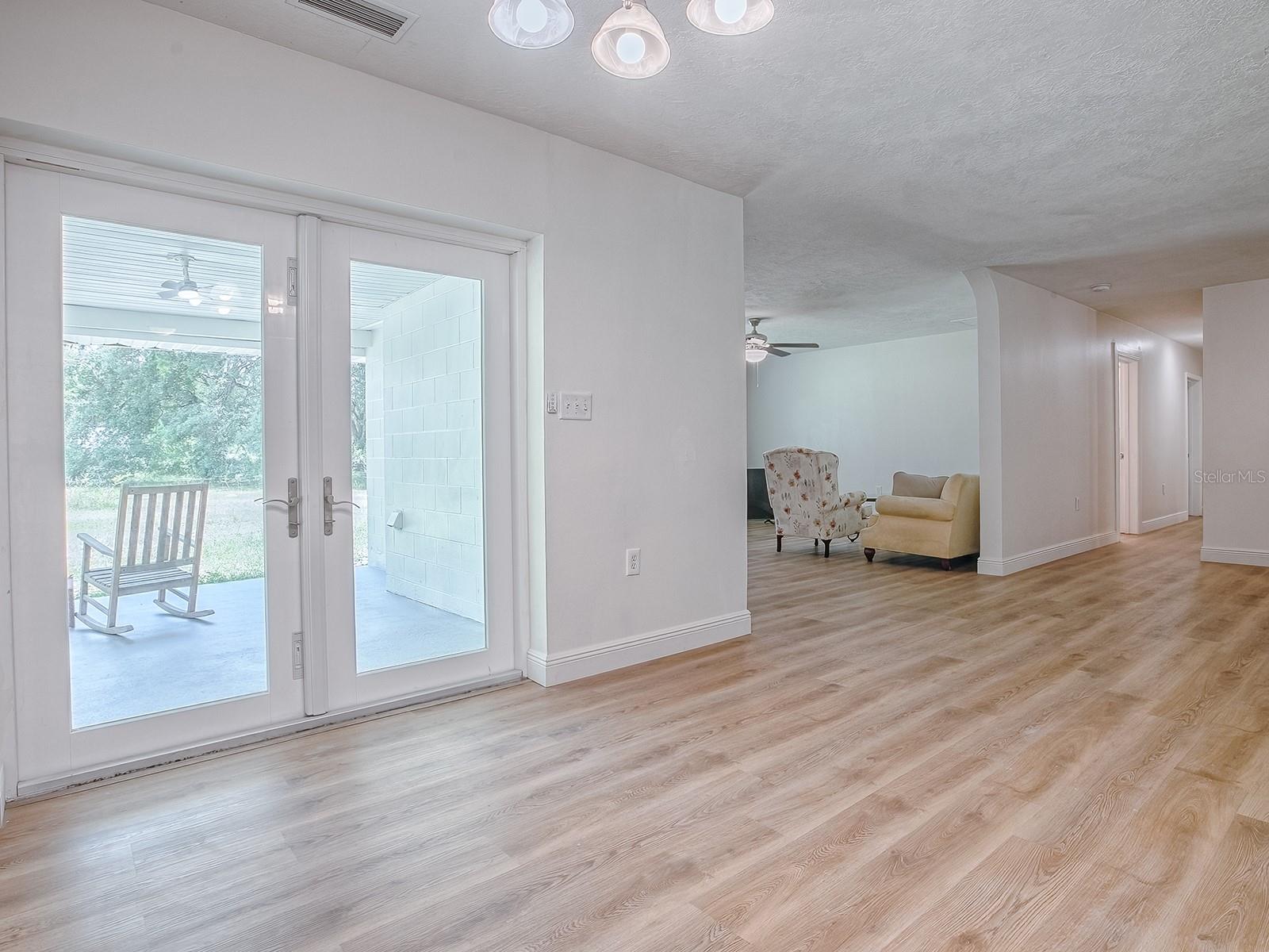 Image 10 of 64 For 9144 156th Place