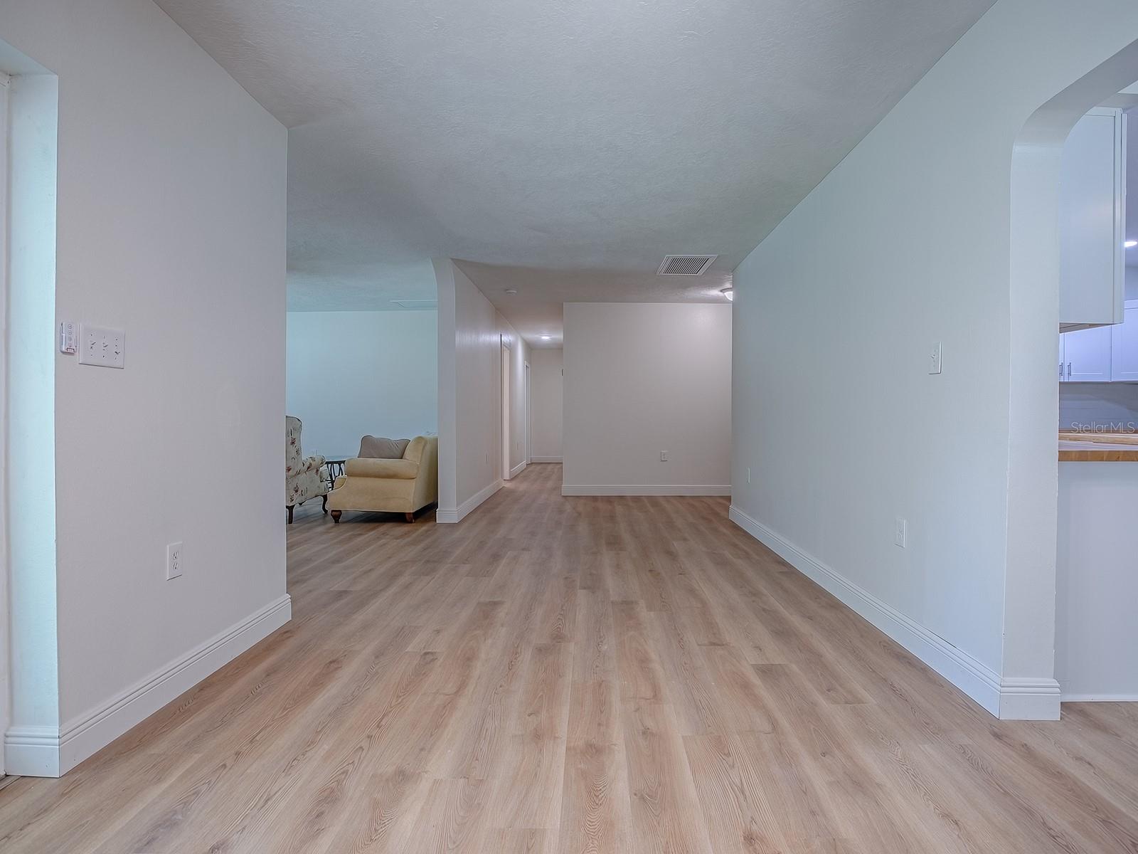 Image 12 of 64 For 9144 156th Place