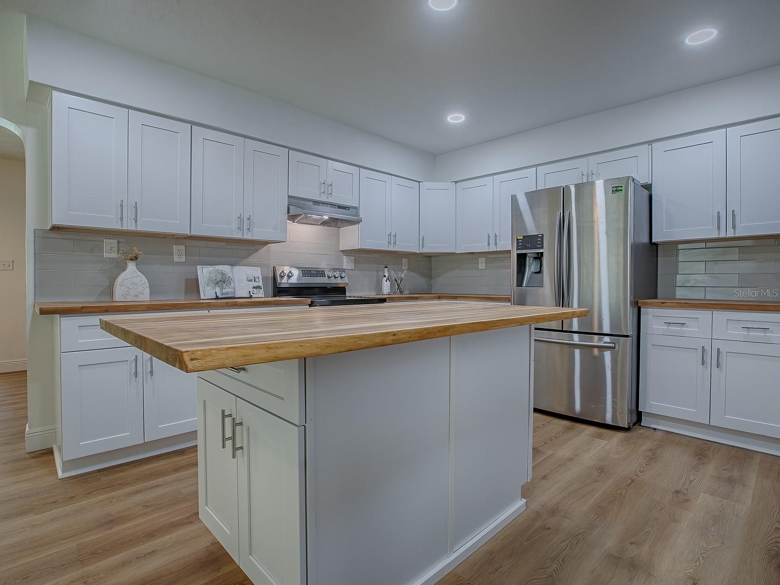 Image 15 of 64 For 9144 156th Place