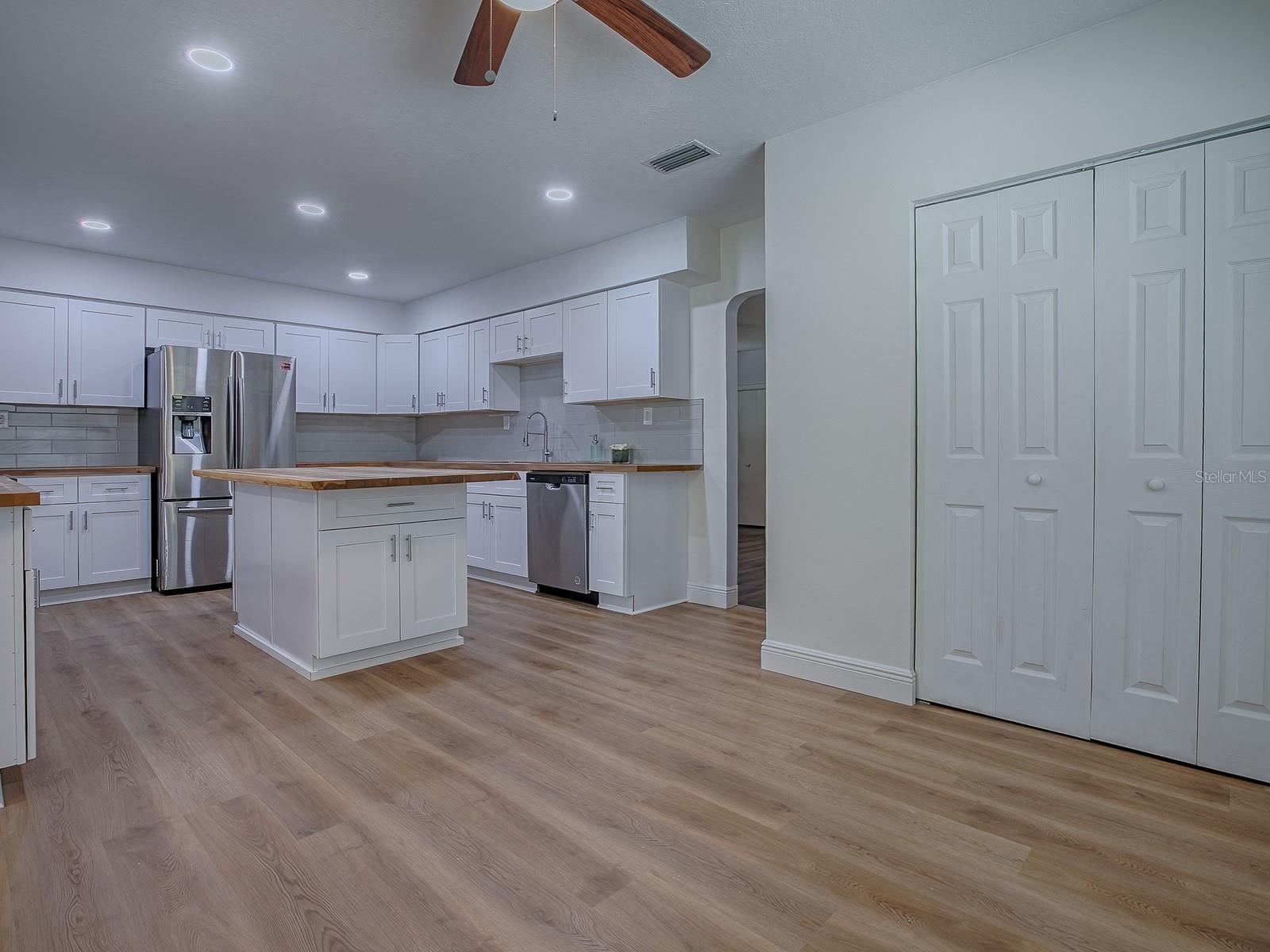 Image 20 of 64 For 9144 156th Place