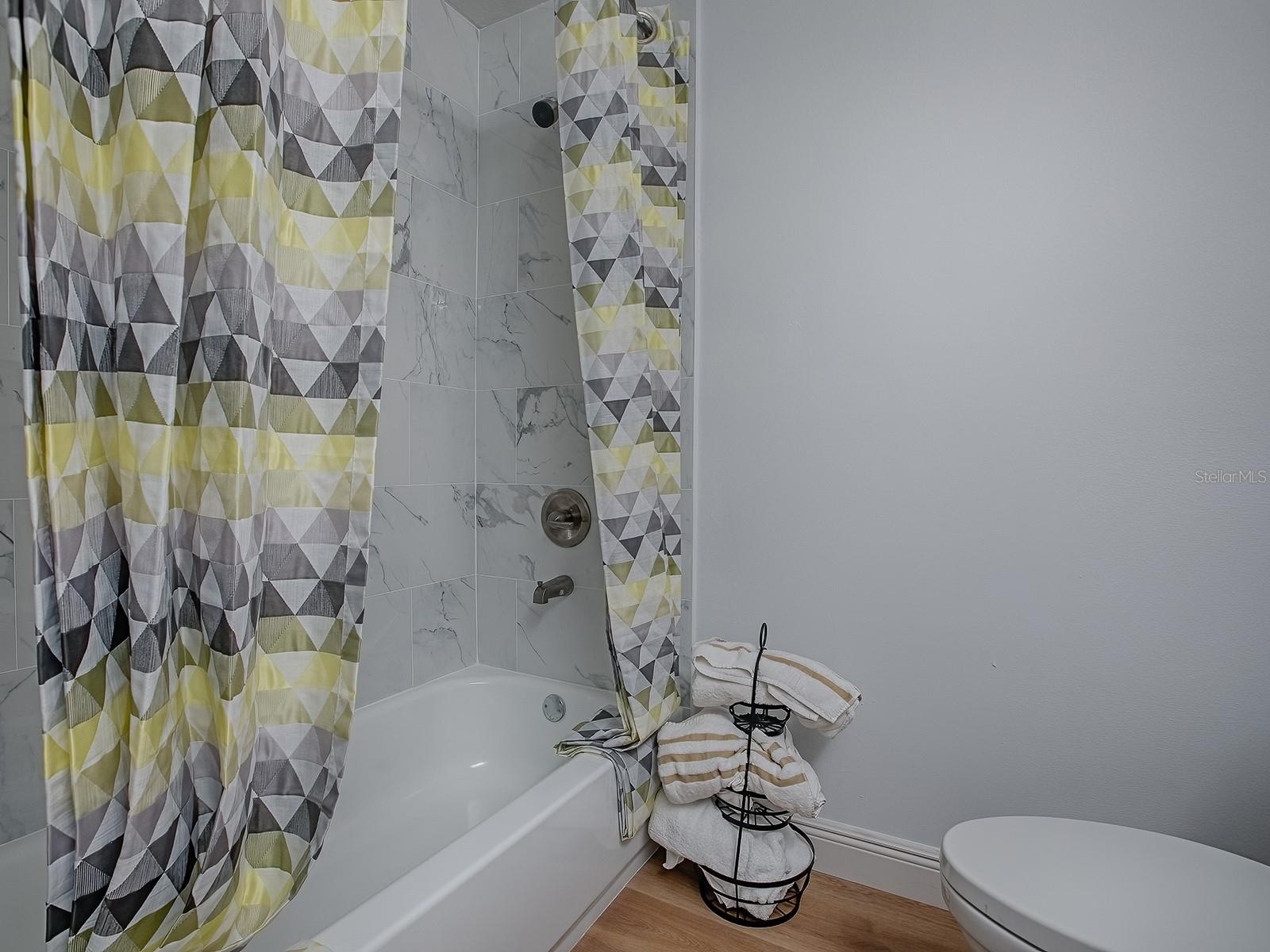 Image 24 of 64 For 9144 156th Place