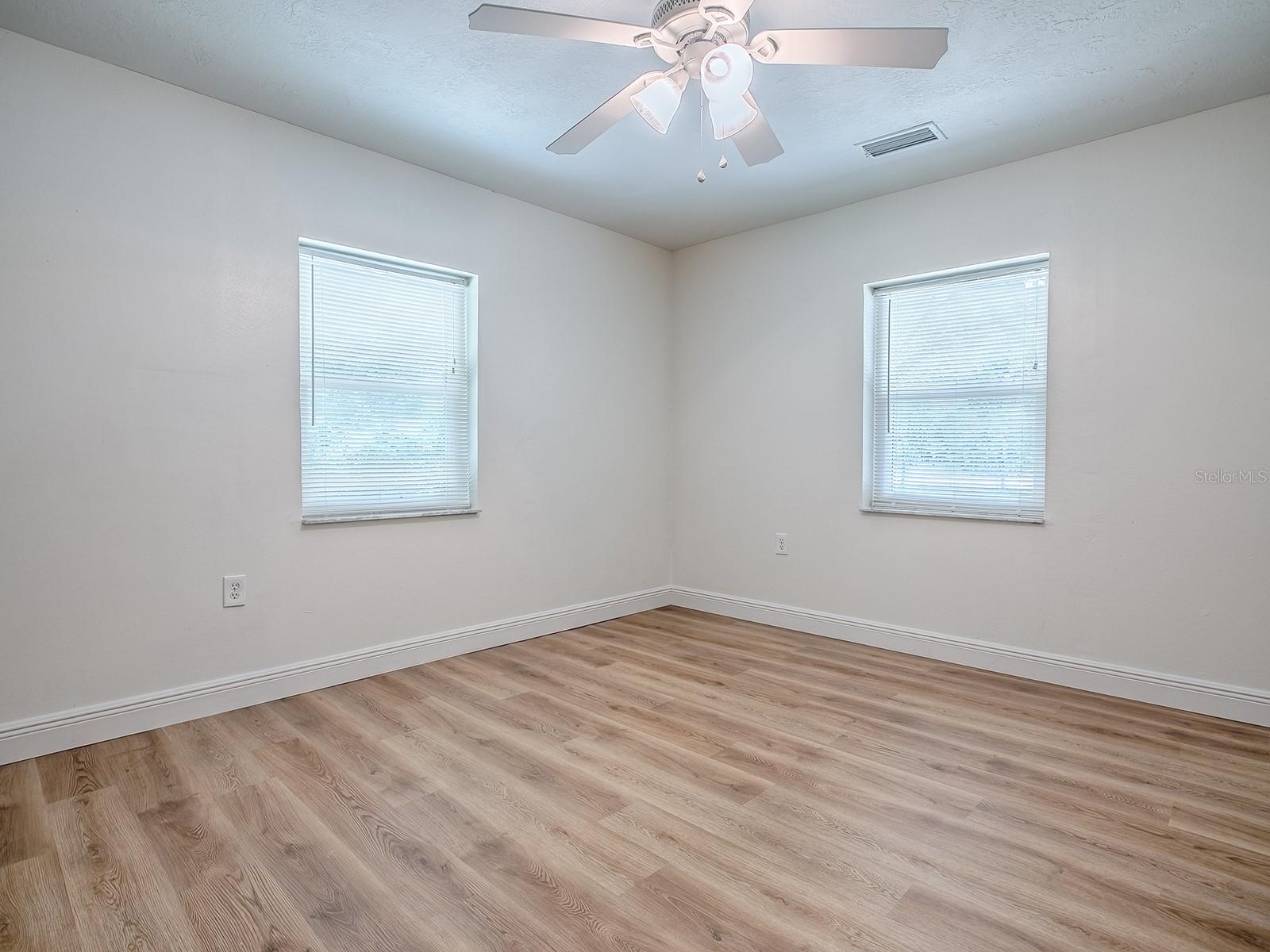 Image 25 of 64 For 9144 156th Place