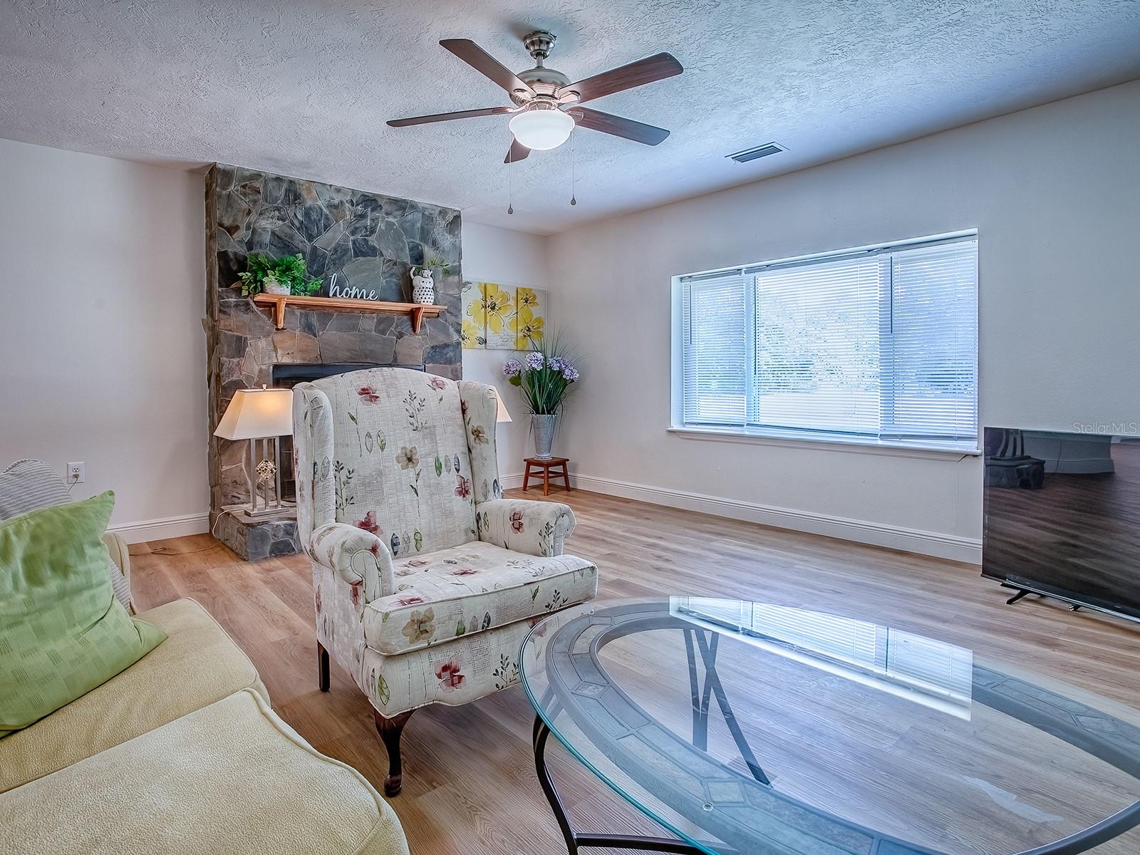 Image 6 of 64 For 9144 156th Place