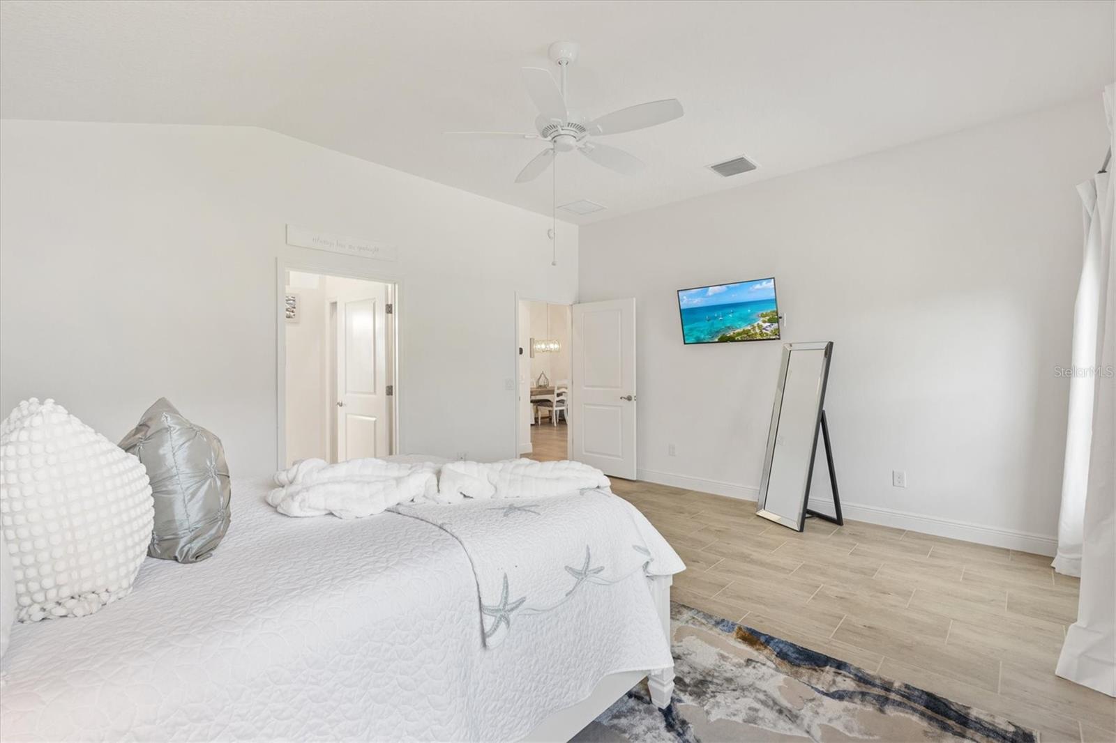 Image 15 of 51 For 2321 Demarco Drive