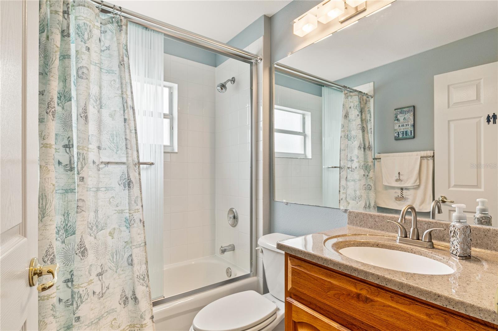 Image 18 of 46 For 4083 Capland Avenue
