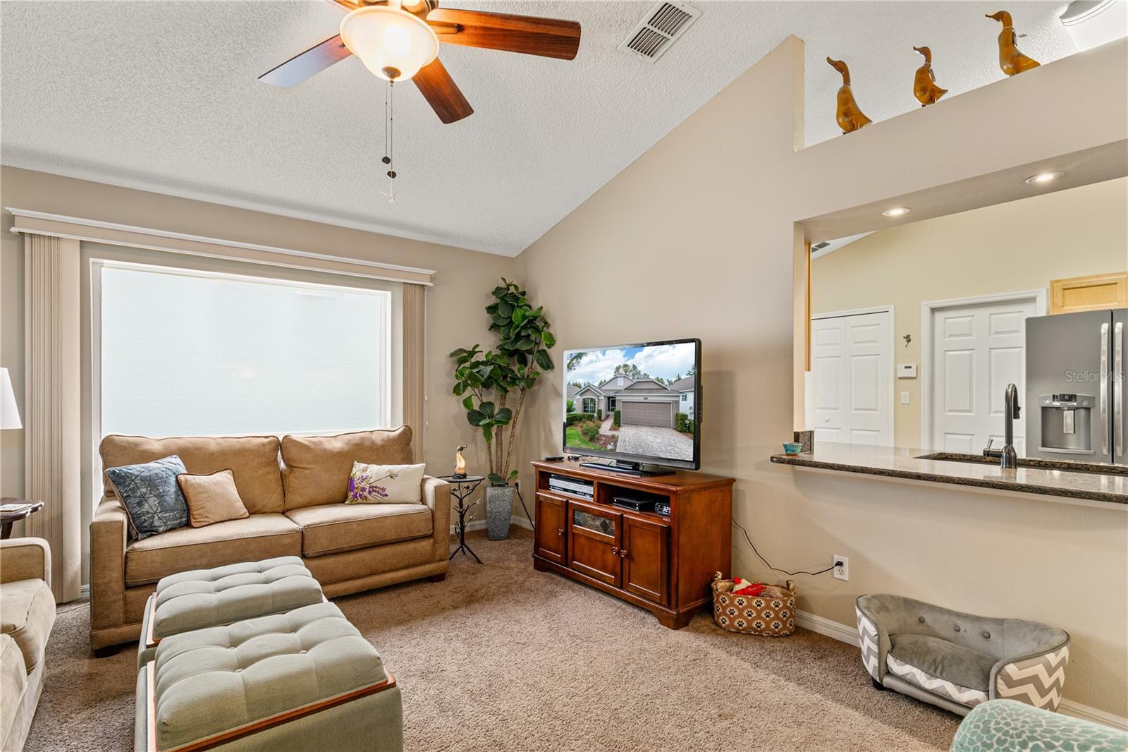 Image 7 of 46 For 4083 Capland Avenue
