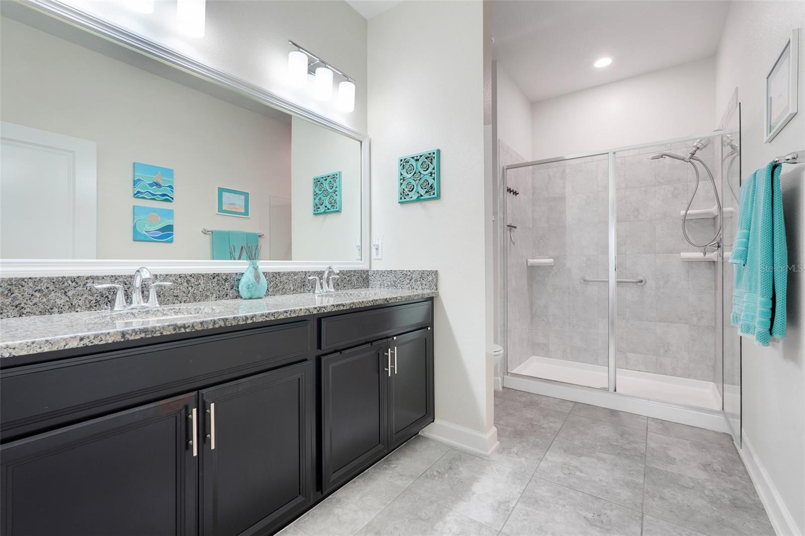 Image 17 of 50 For 3550 Fairwaters Court D
