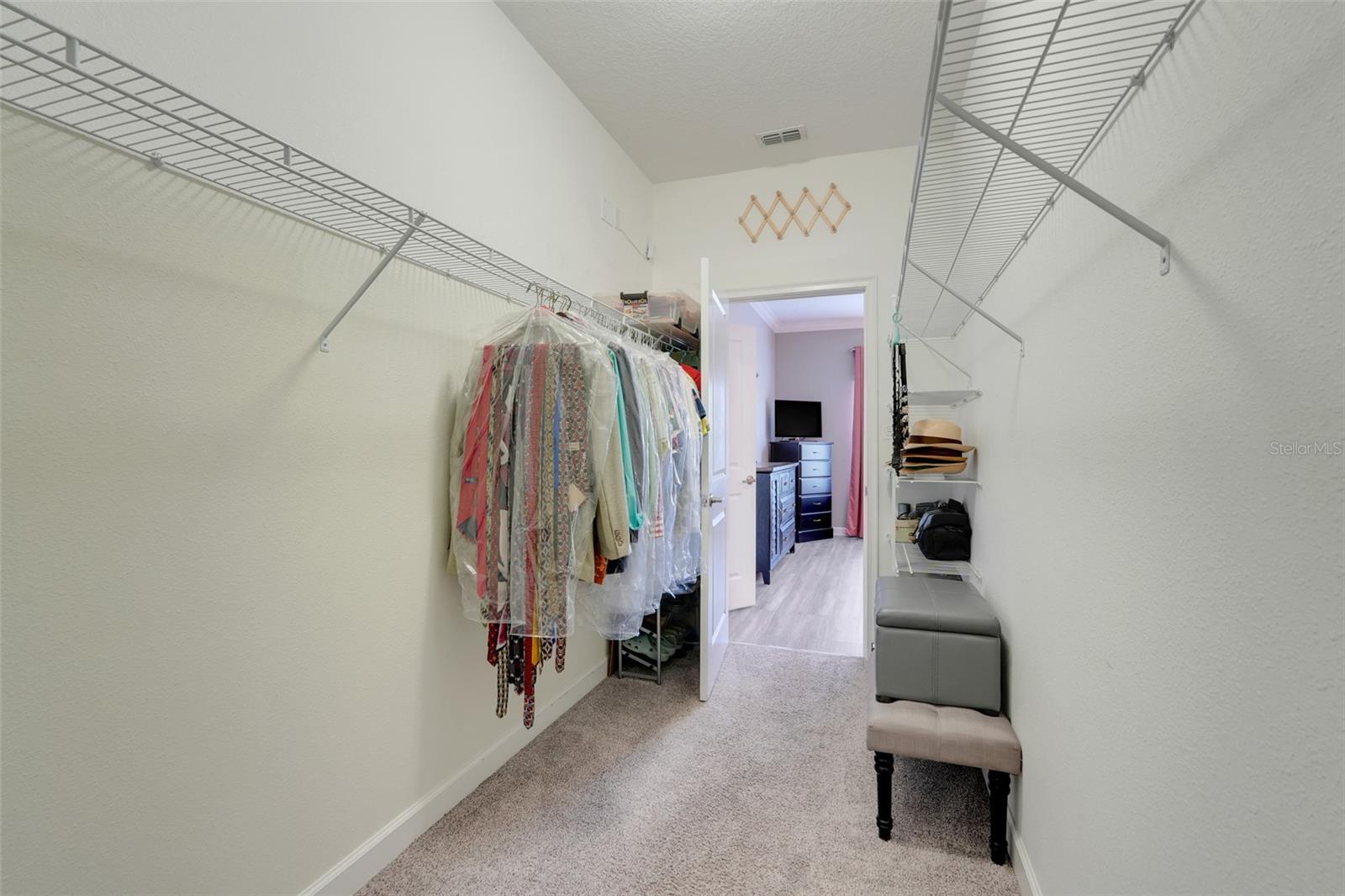 Image 18 of 50 For 3550 Fairwaters Court D