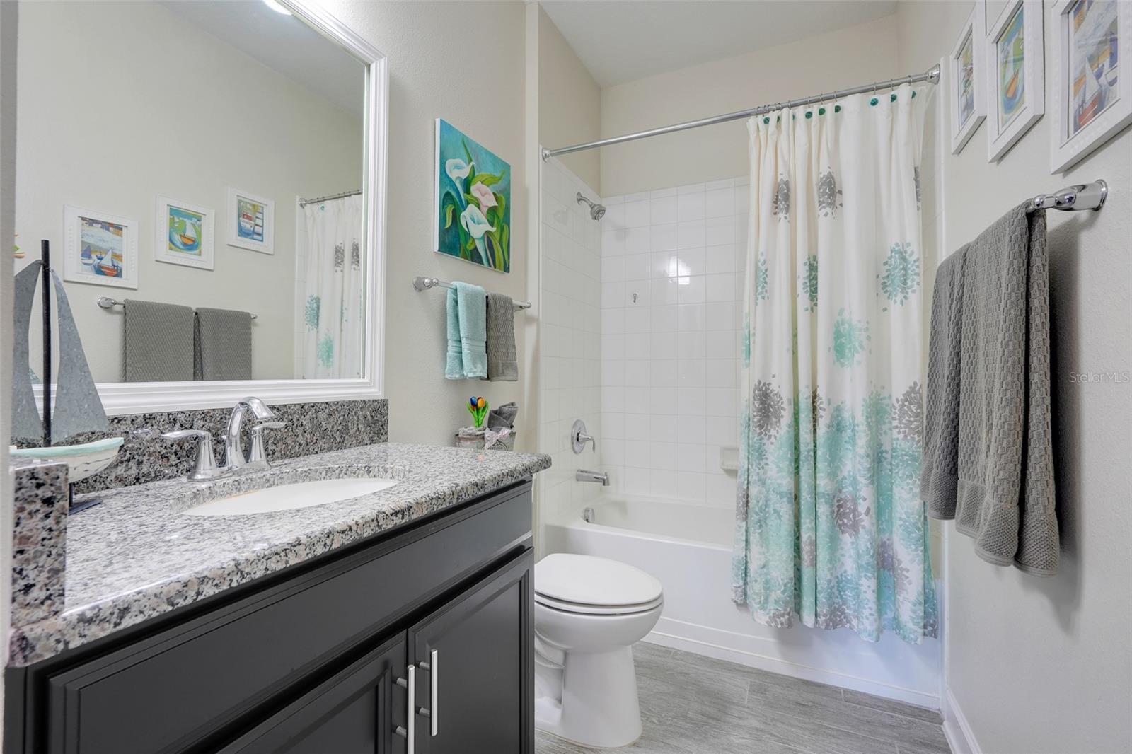 Image 19 of 50 For 3550 Fairwaters Court D