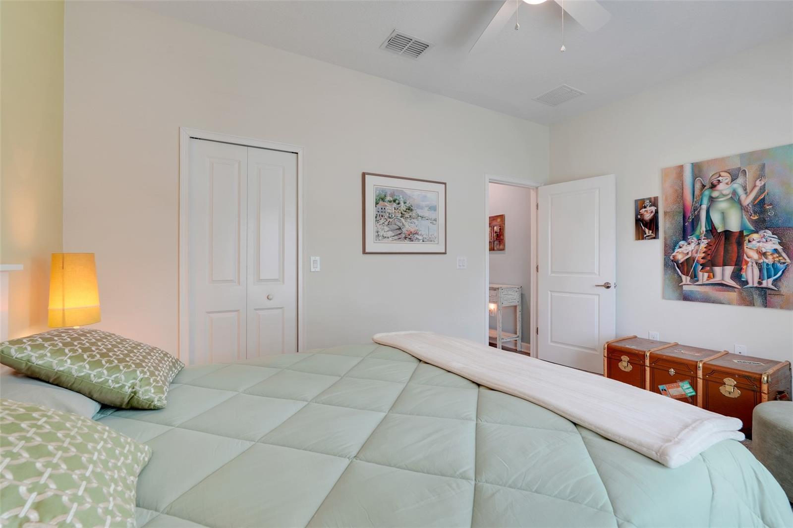Image 23 of 50 For 3550 Fairwaters Court D