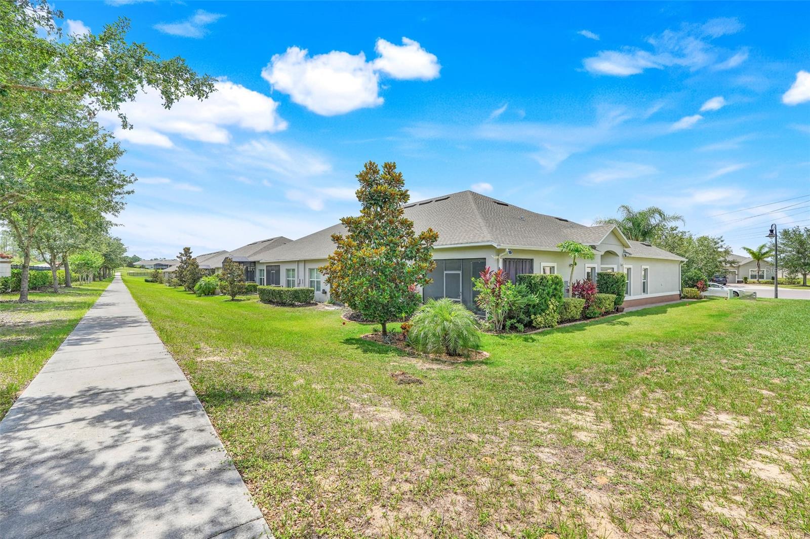Image 29 of 50 For 3550 Fairwaters Court D