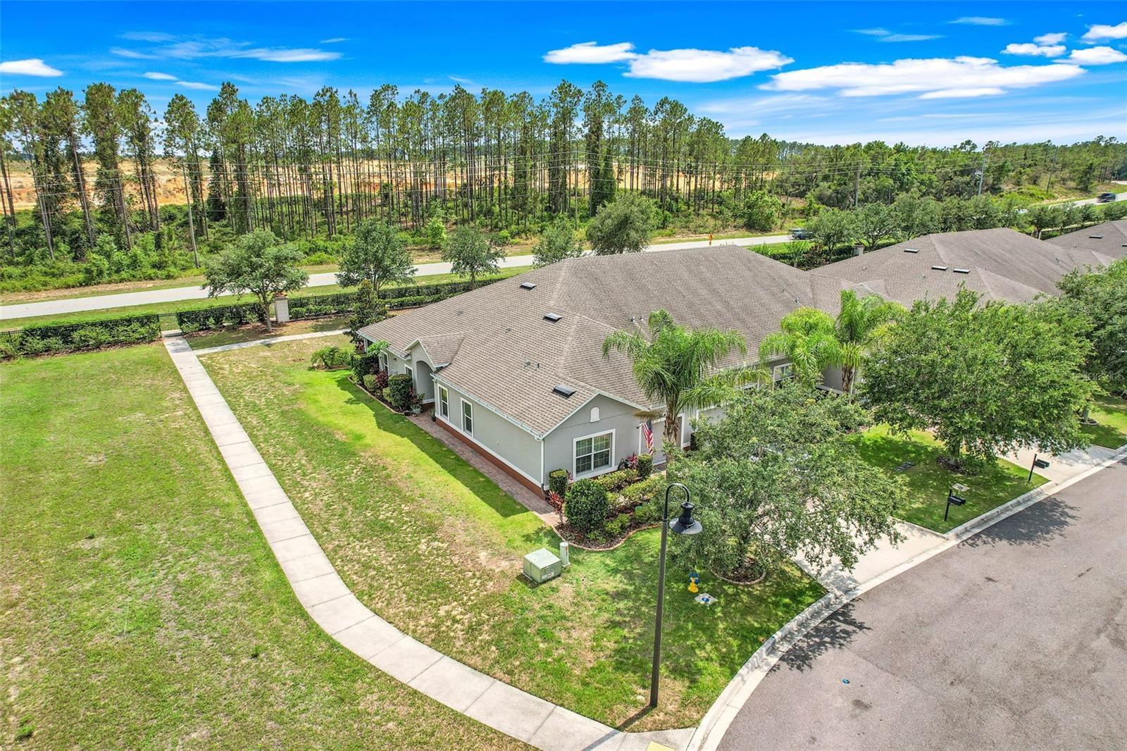 Image 47 of 50 For 3550 Fairwaters Court D