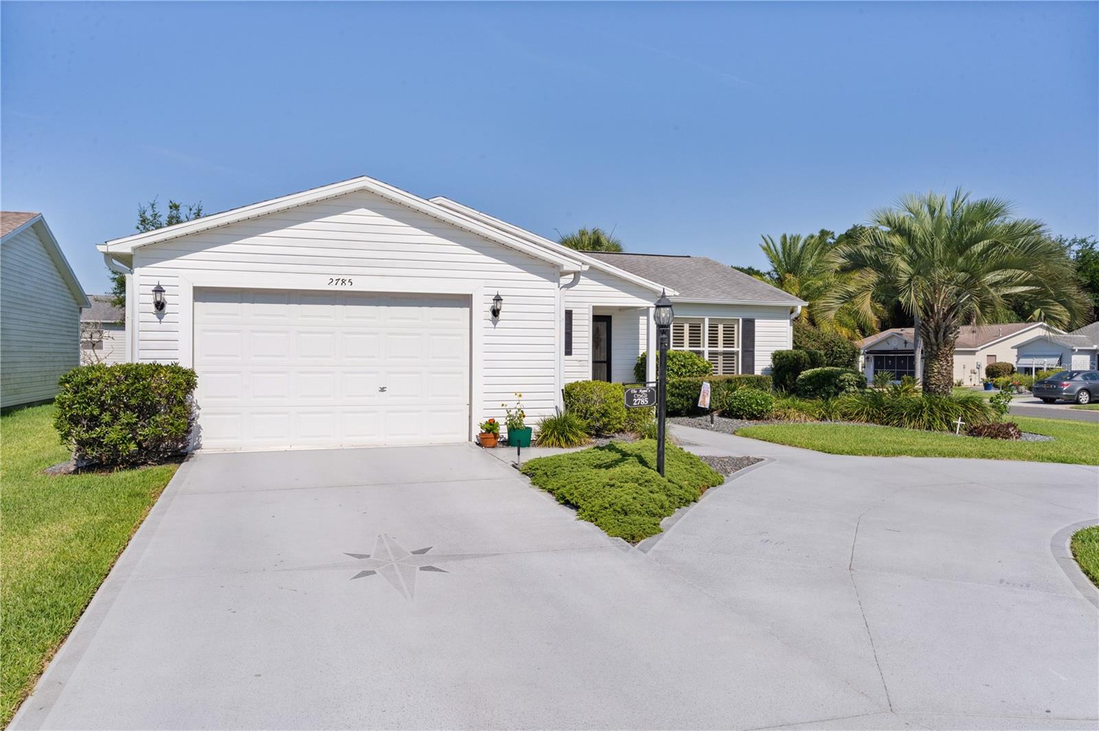 Image 15 of 21 For 2785 Privada Drive