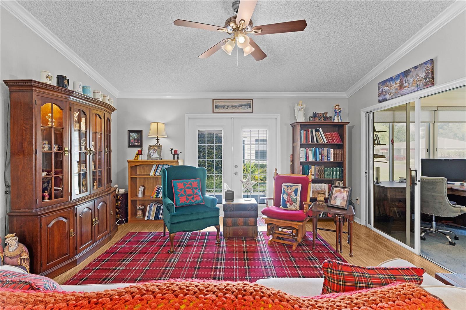 Image 7 of 21 For 2785 Privada Drive