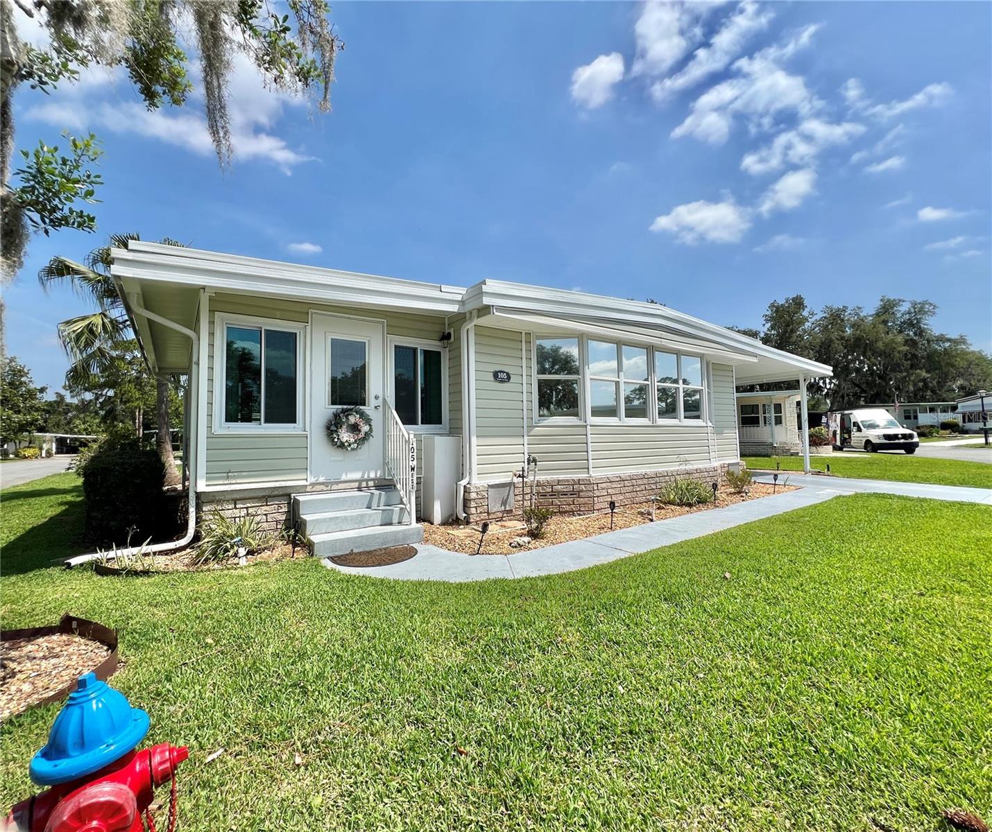 Image 12 of 83 For 105 Temple Cove W