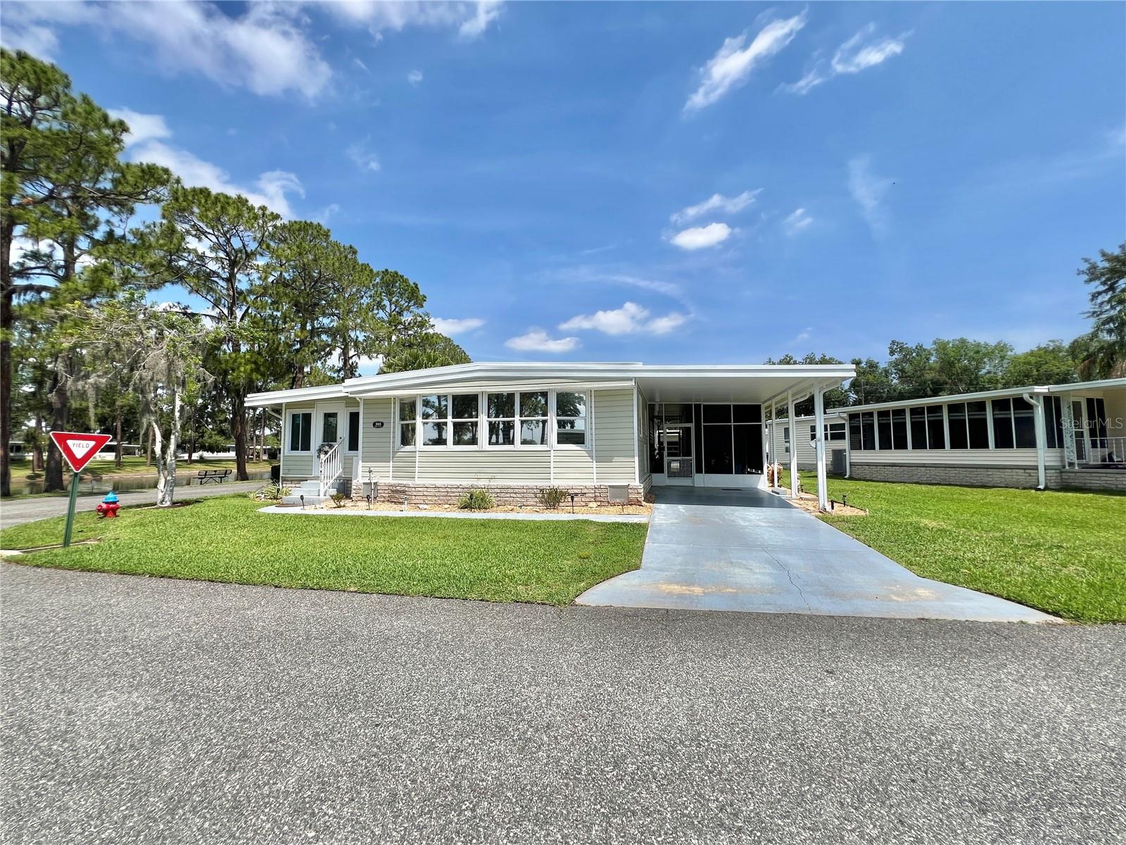 Image 8 of 83 For 105 Temple Cove W