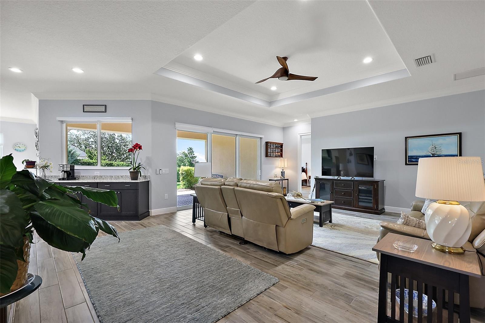 Image 9 of 47 For 39504 Hillrise Lane