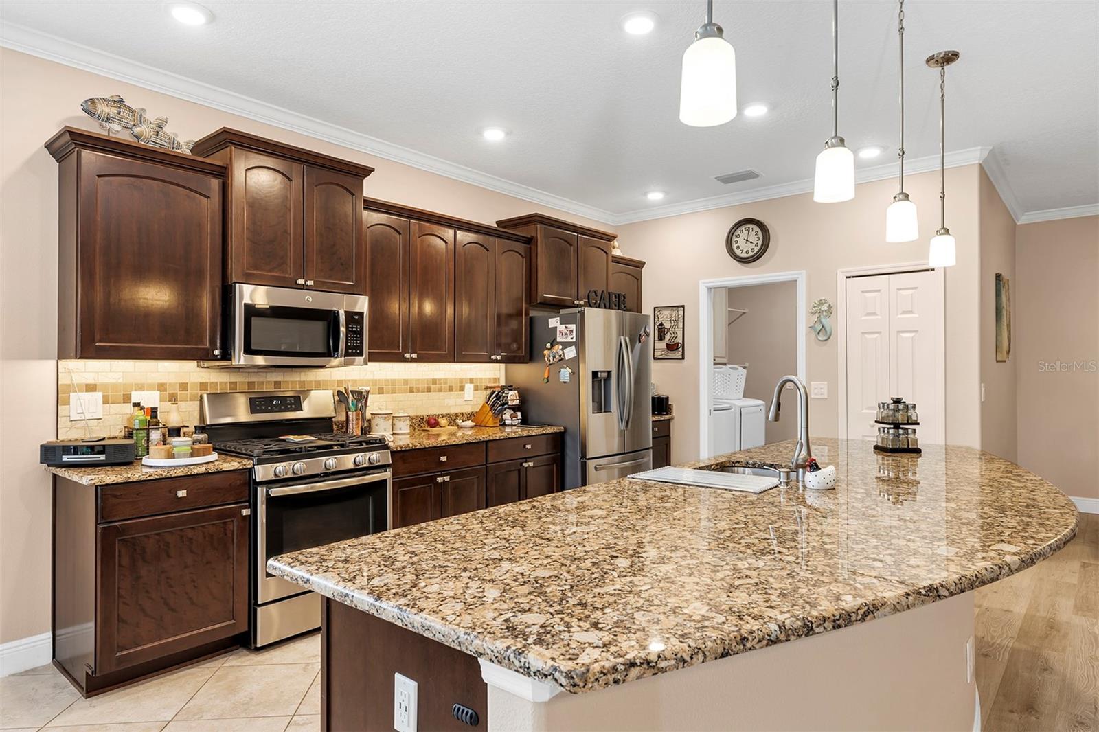 Image 11 of 56 For 3809 Arlington Ridge Boulevard