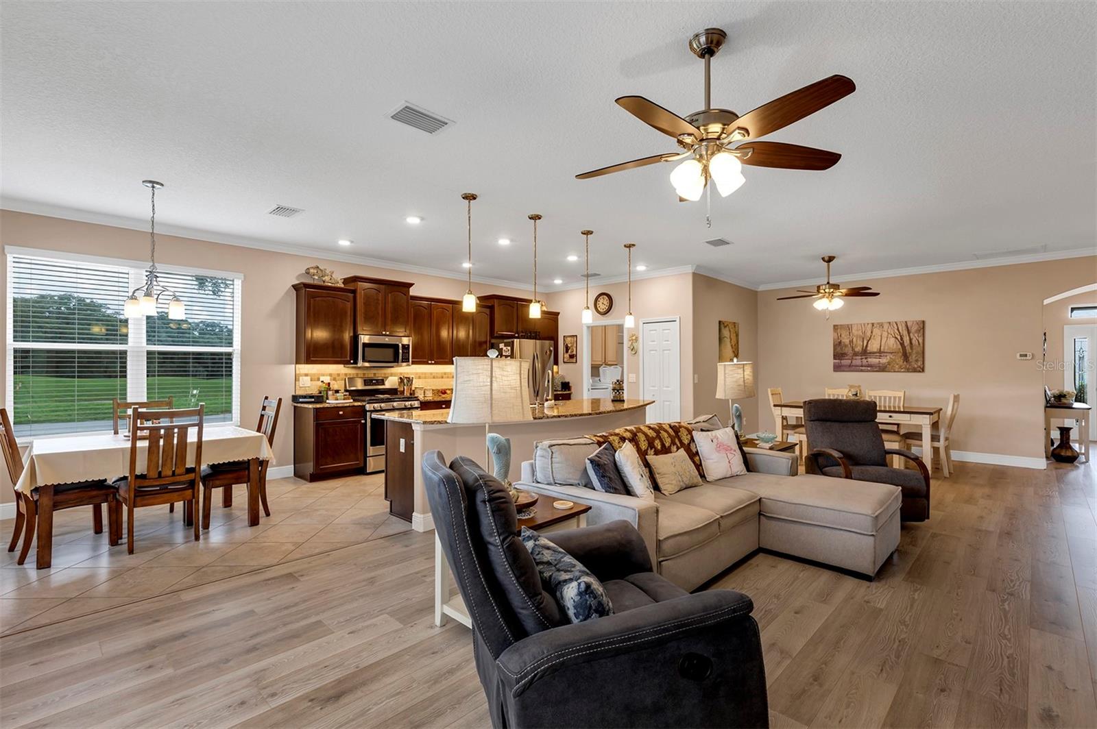 Image 12 of 56 For 3809 Arlington Ridge Boulevard