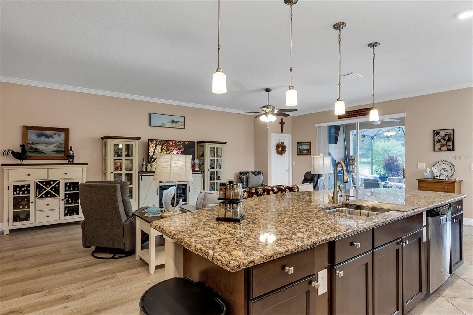 Image 14 of 56 For 3809 Arlington Ridge Boulevard