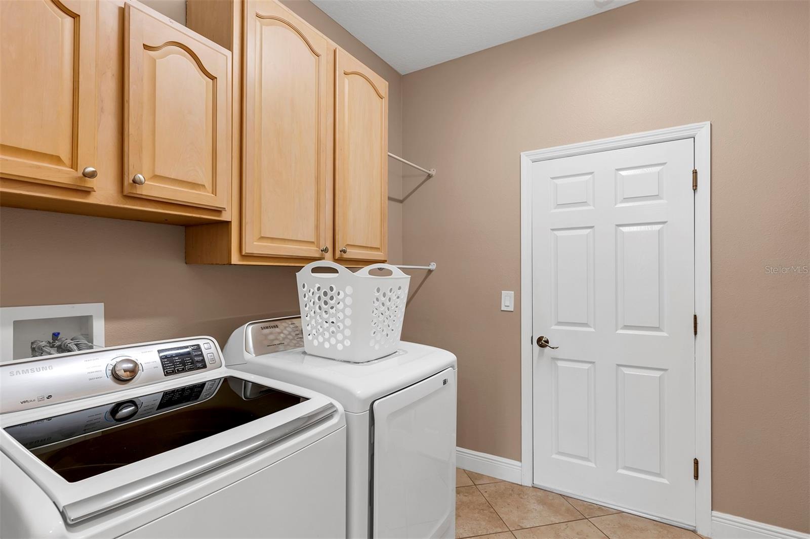 Image 27 of 56 For 3809 Arlington Ridge Boulevard