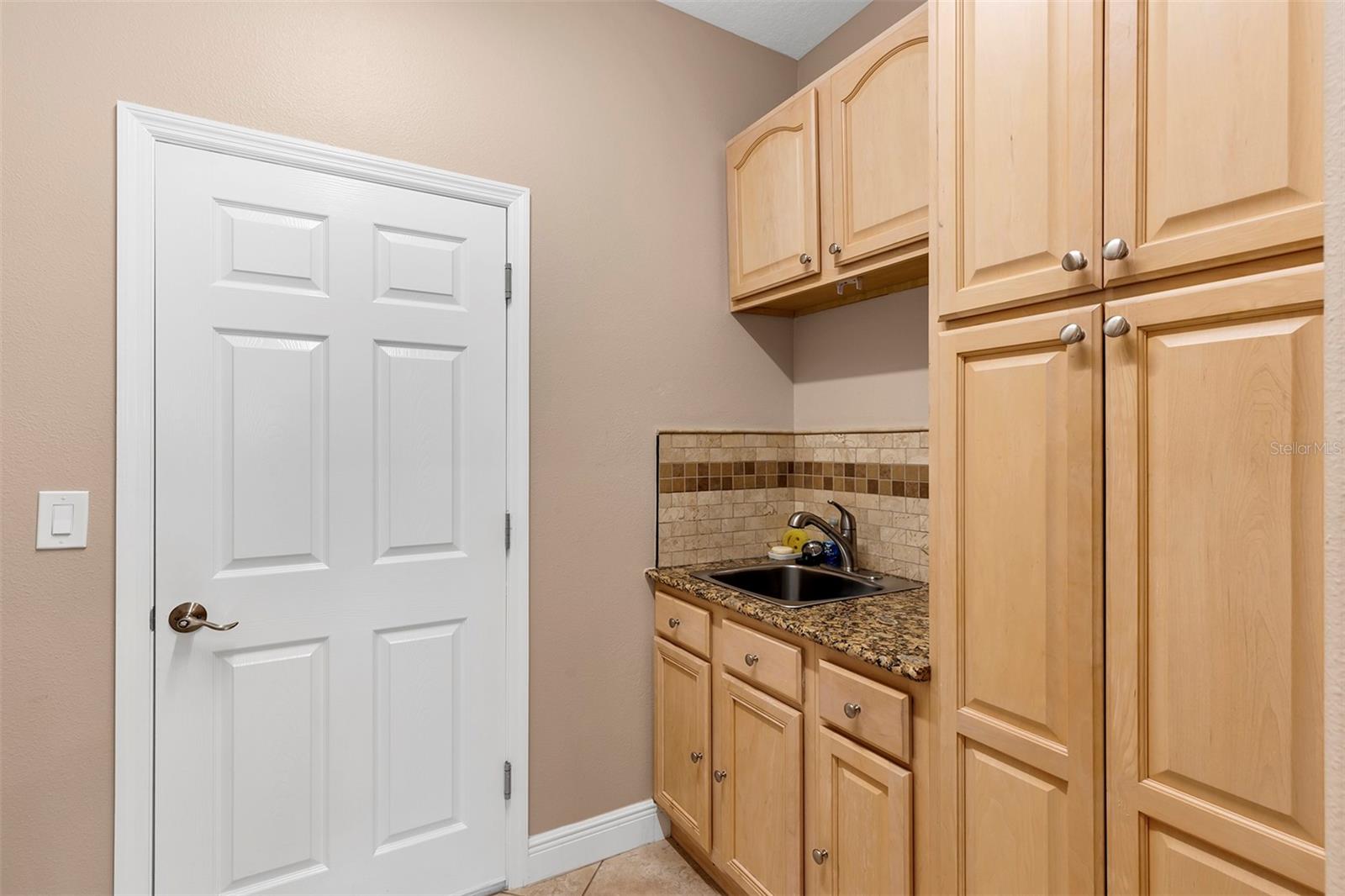 Image 28 of 56 For 3809 Arlington Ridge Boulevard