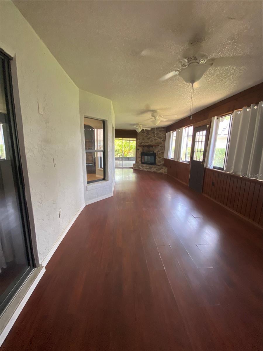 Image 10 of 24 For 901 Baylor Drive