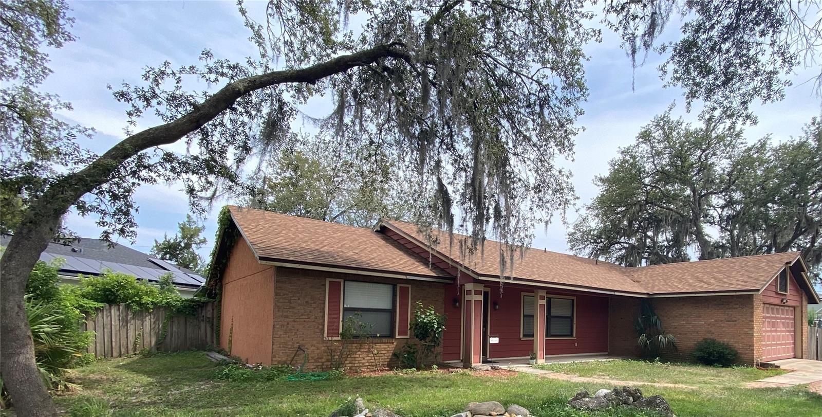 Image 3 of 24 For 901 Baylor Drive