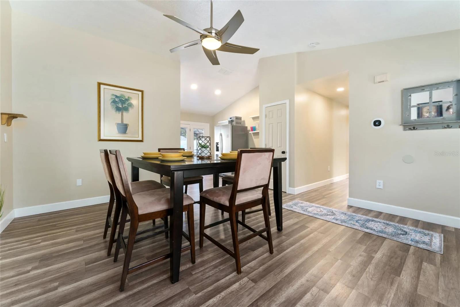 Image 11 of 32 For 40140 Palm Street