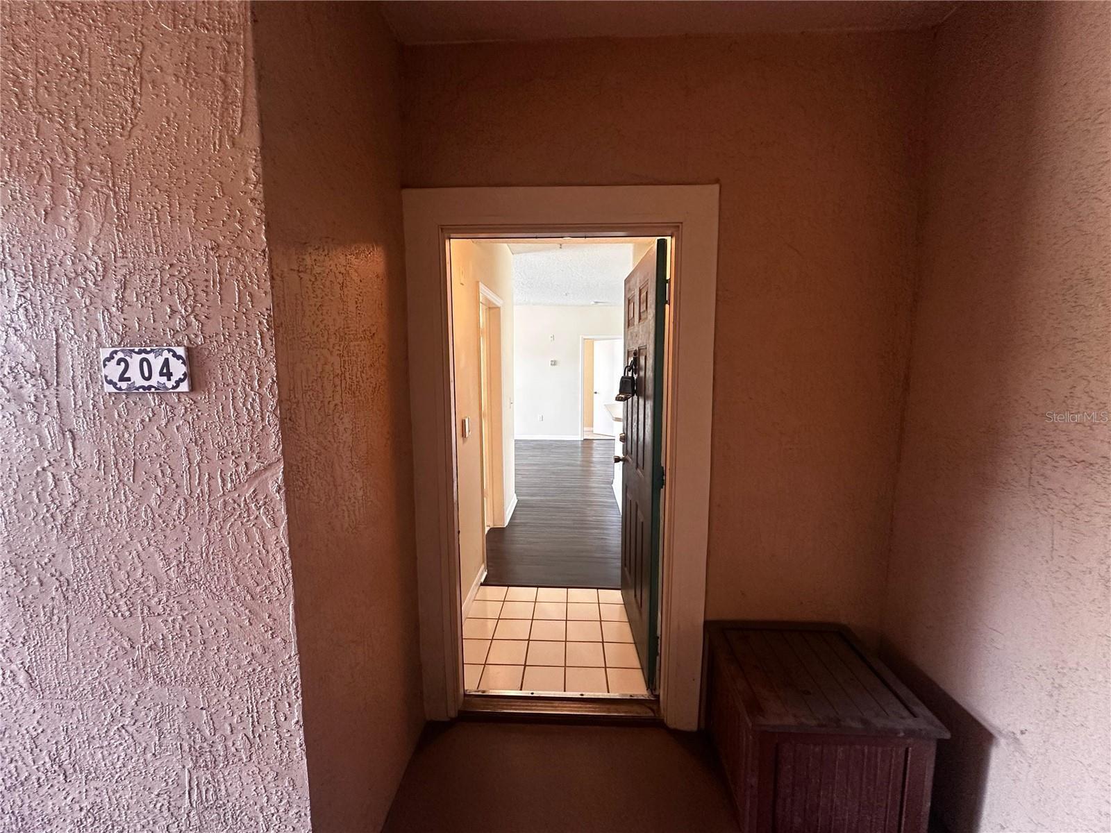 Image 3 of 42 For 5560 Metrowest Boulevard 3-204