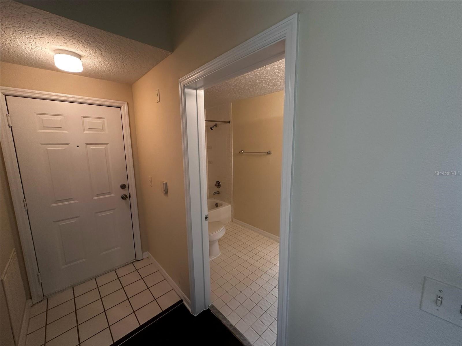 Image 6 of 42 For 5560 Metrowest Boulevard 3-204