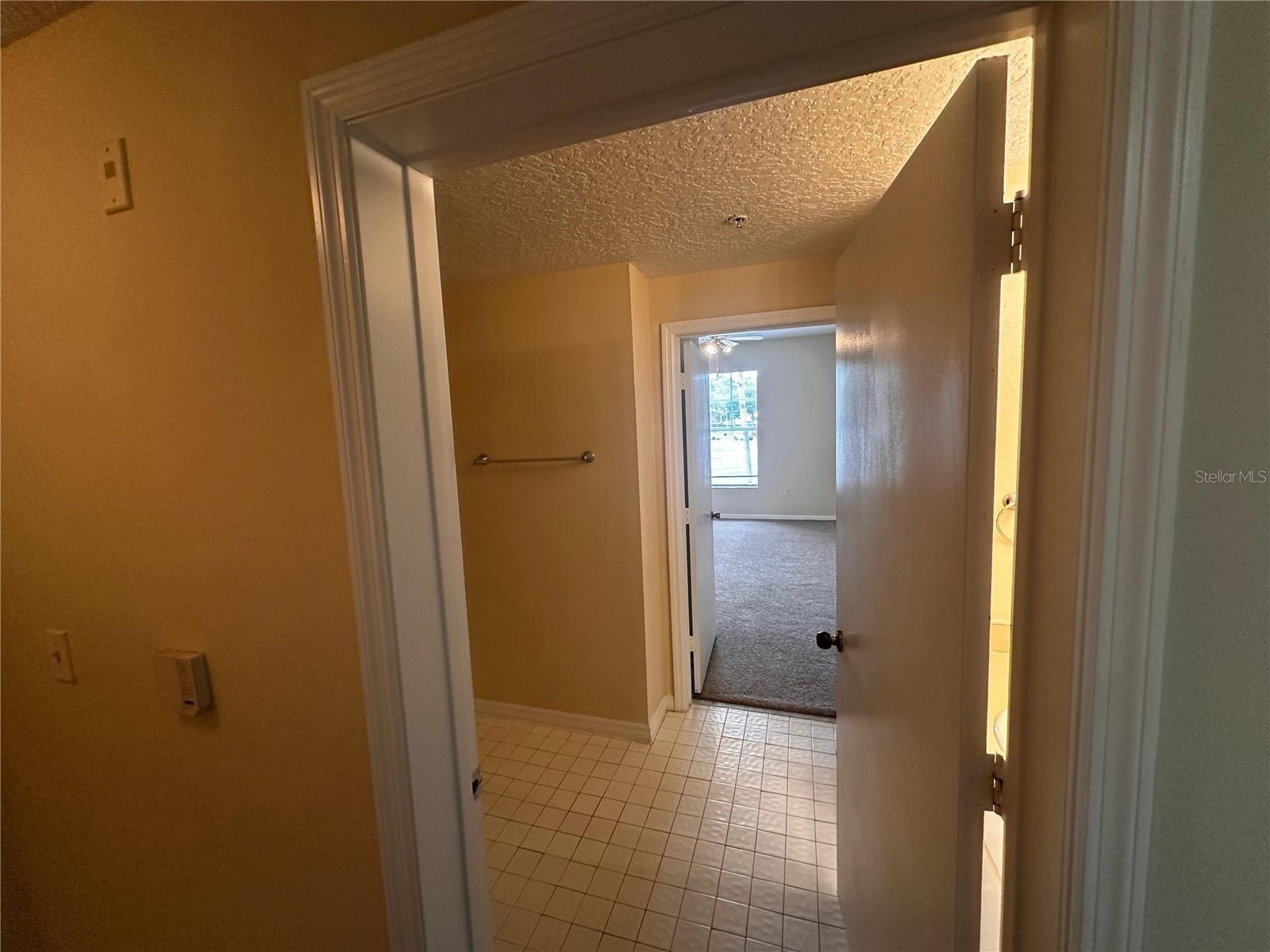 Image 7 of 42 For 5560 Metrowest Boulevard 3-204