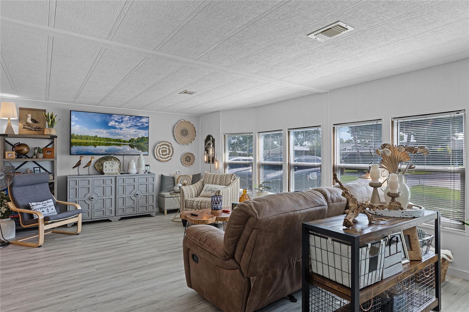 Image 4 of 62 For 34209 Island Drive