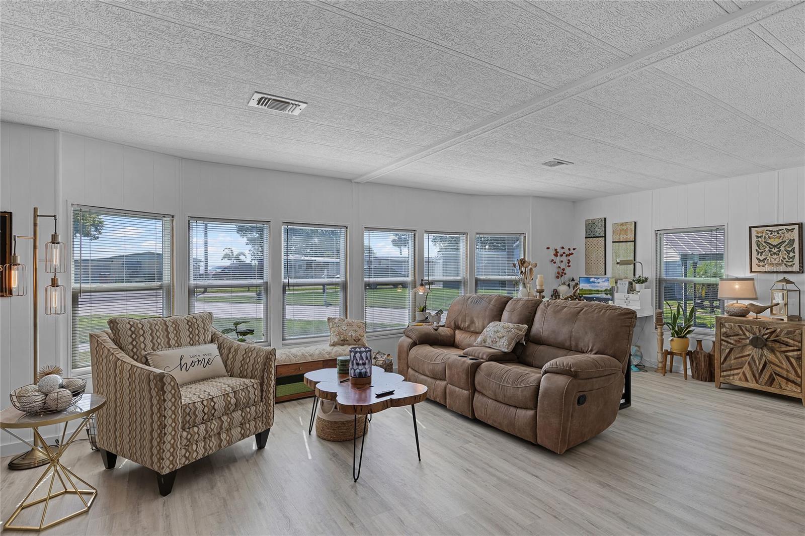 Image 5 of 62 For 34209 Island Drive