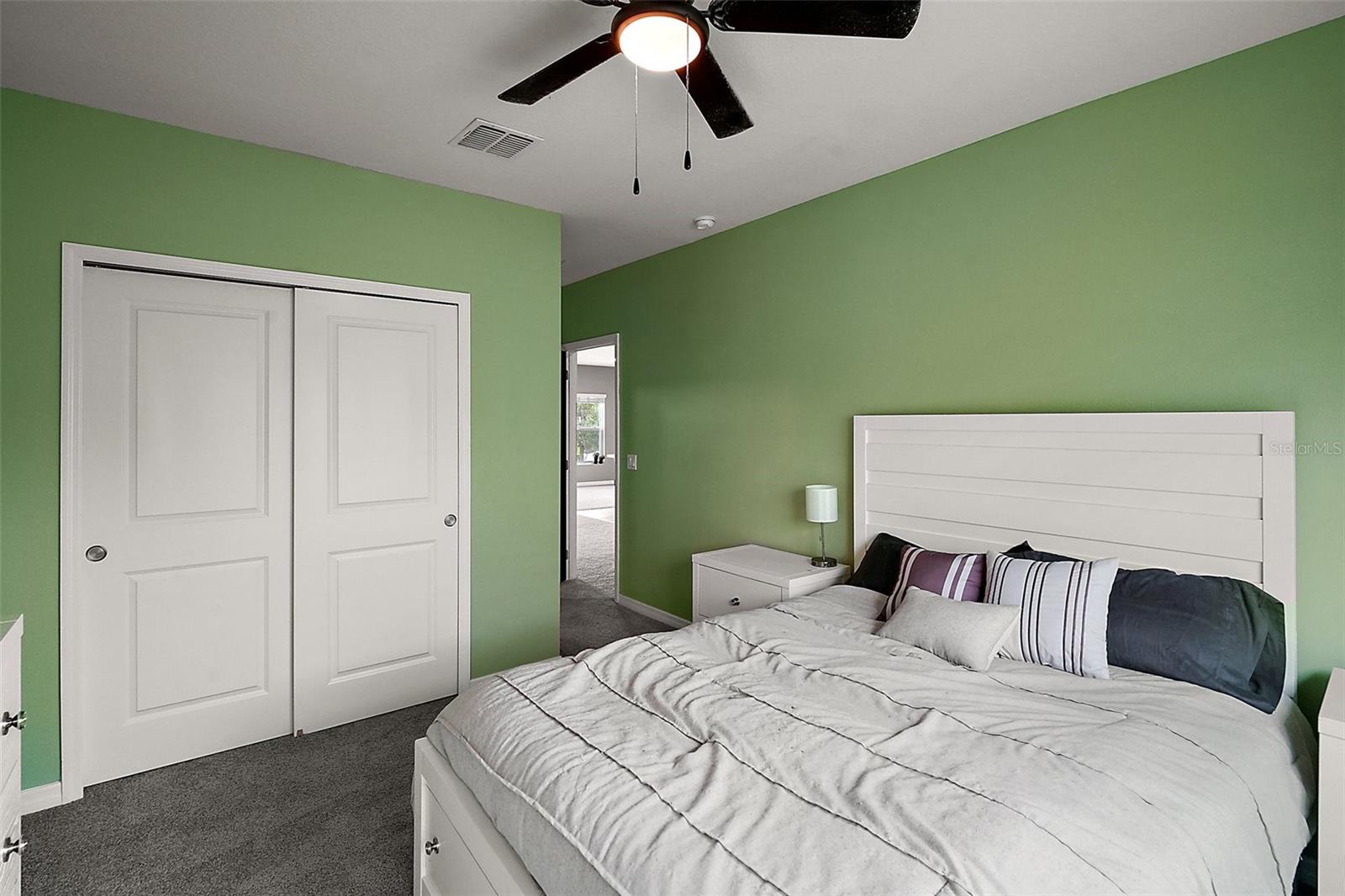 Image 21 of 45 For 605 Black Eagle Drive