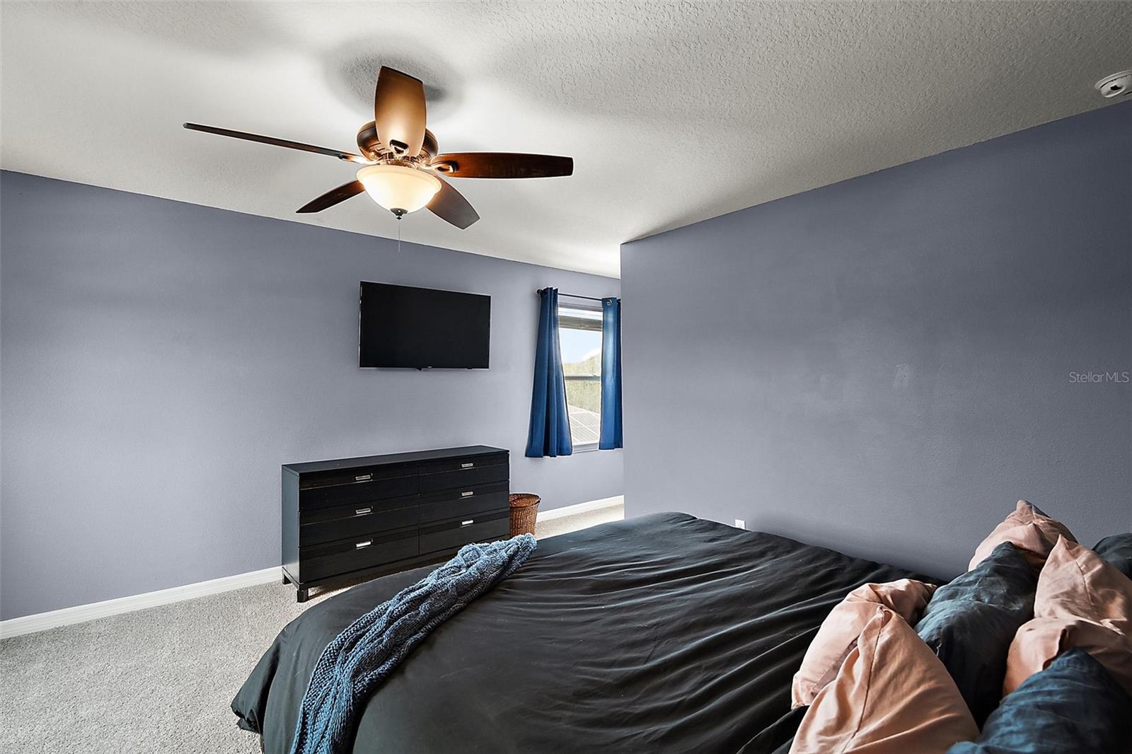 Image 33 of 45 For 605 Black Eagle Drive