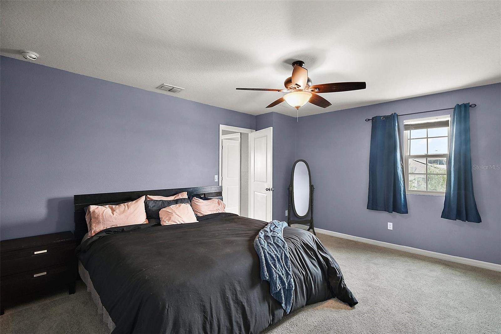 Image 34 of 45 For 605 Black Eagle Drive