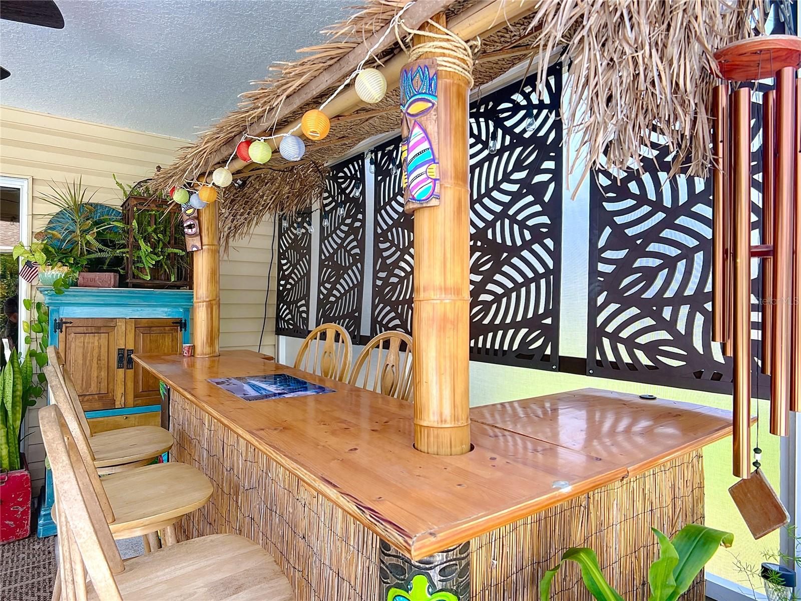 Listing photo id 27 for 750 Eden Place