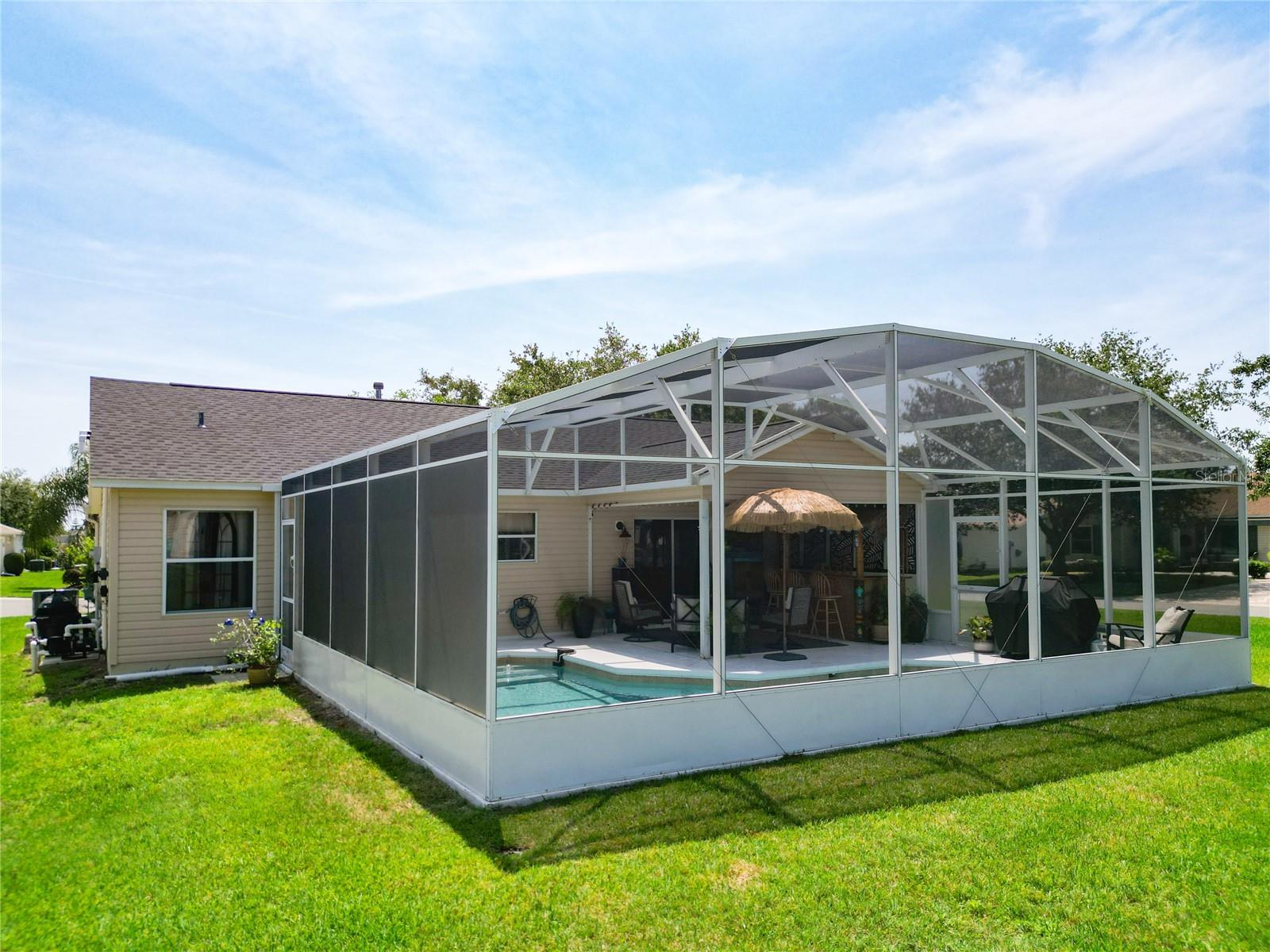 Listing photo id 34 for 750 Eden Place