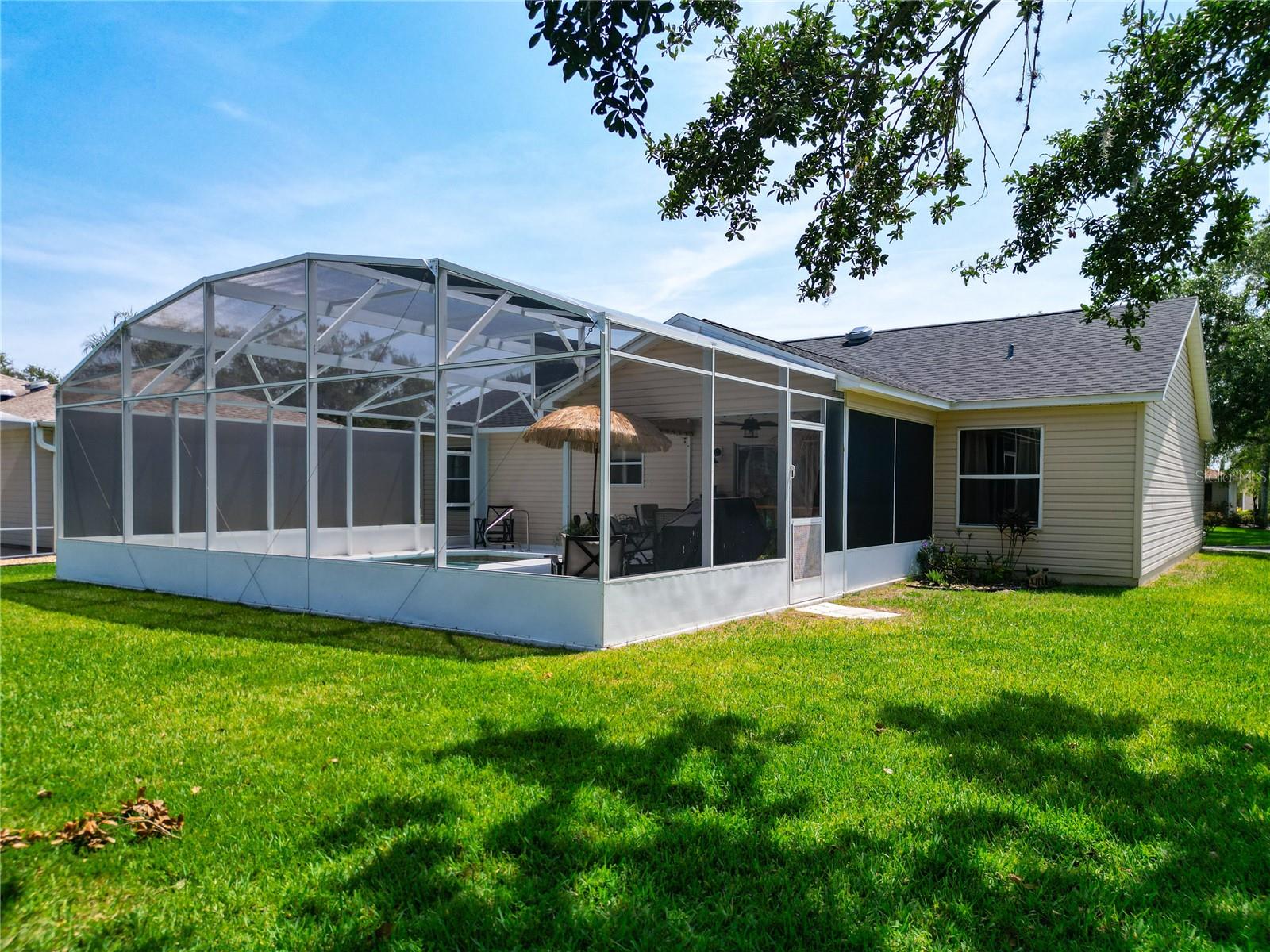 Listing photo id 35 for 750 Eden Place