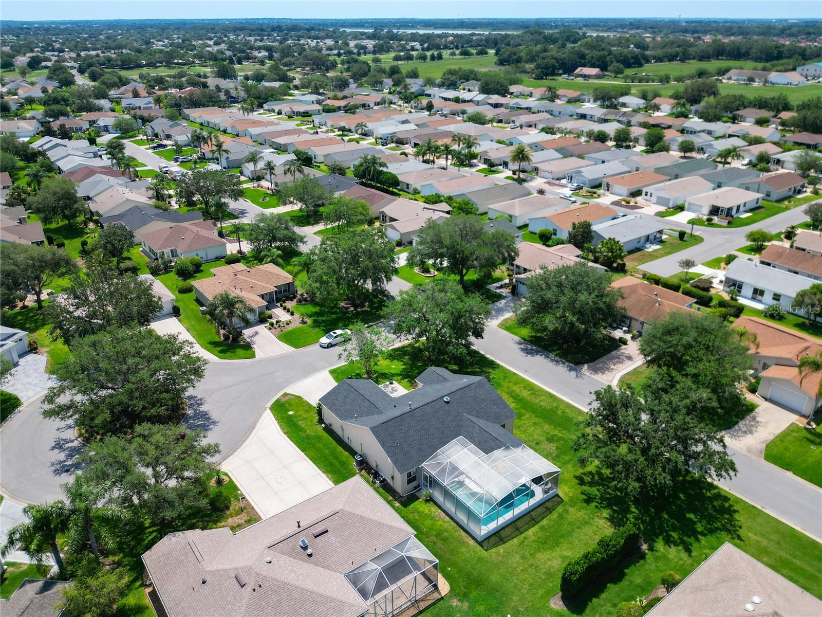 Listing photo id 38 for 750 Eden Place