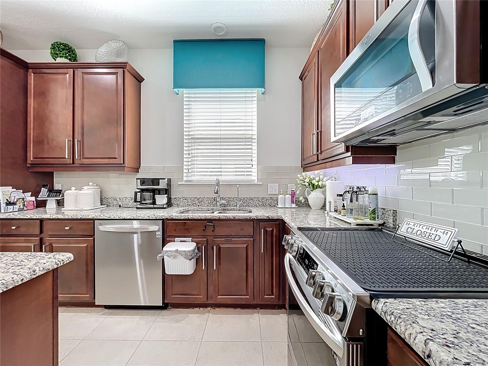 Image 7 of 28 For 1454 Westbury Drive