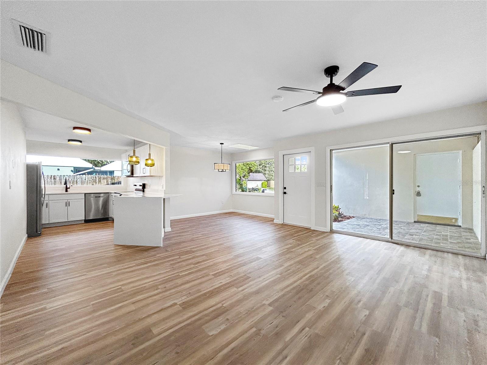 Image 3 of 31 For 5136 Cedar Hammock Drive