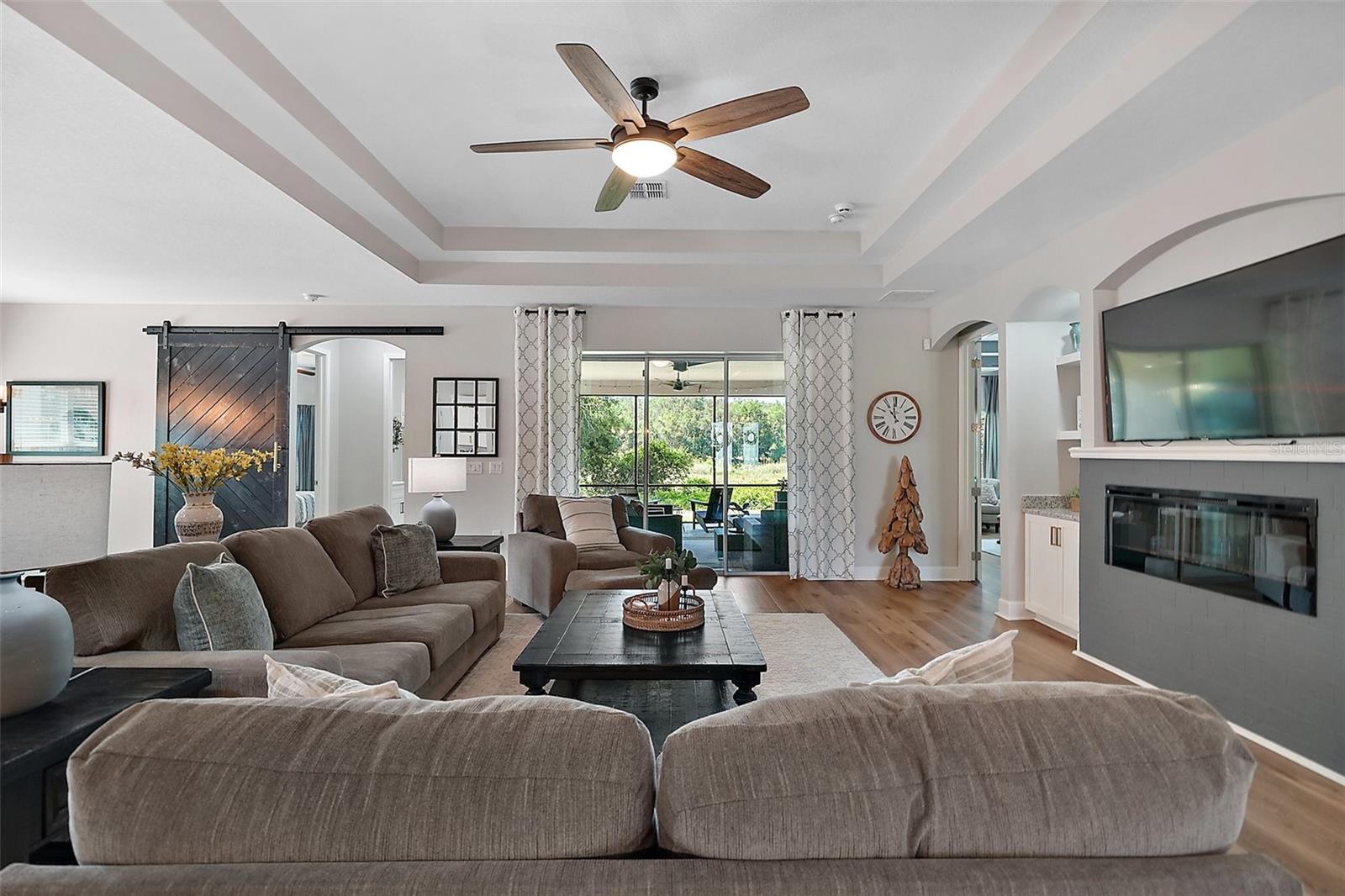Image 11 of 43 For 440 Bellissimo Place