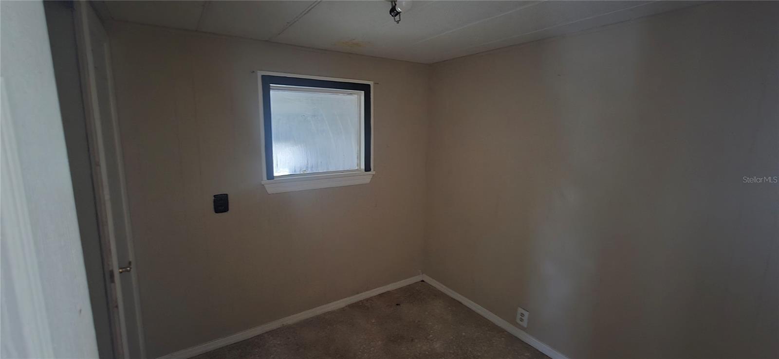 Image 12 of 27 For 4634 Sunnyside Drive